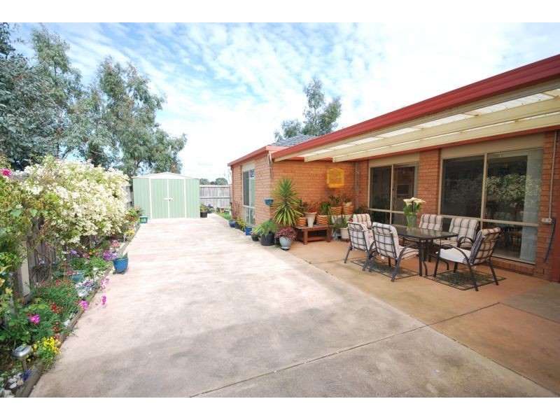 31 Briar Crest Drive, Cranbourne East VIC 3977