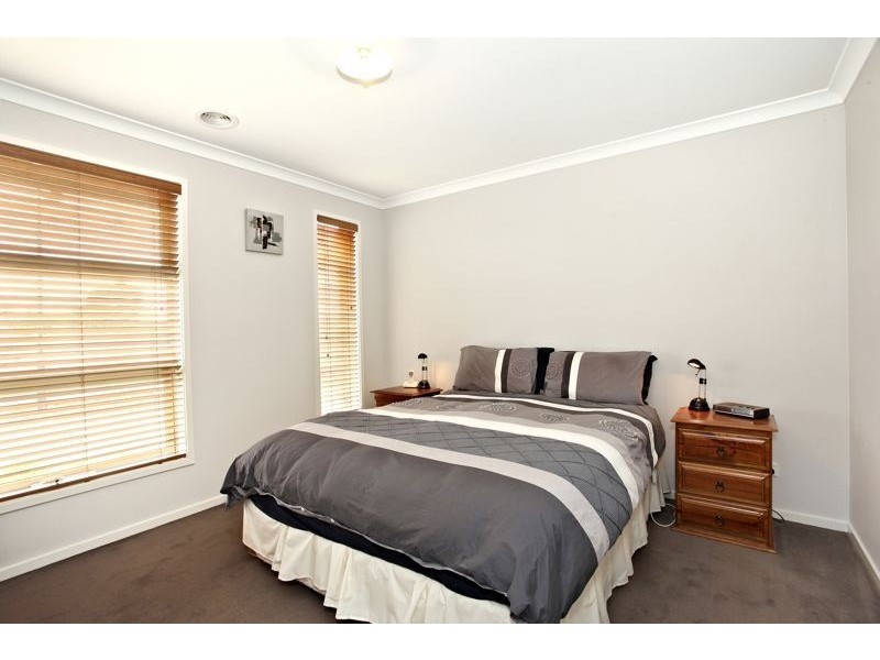 4 Camkerr Place, Lyndhurst VIC 3975