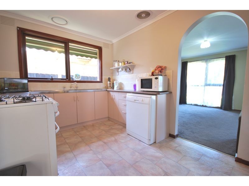 3 Geoffrey Court, Cranbourne VIC 3977