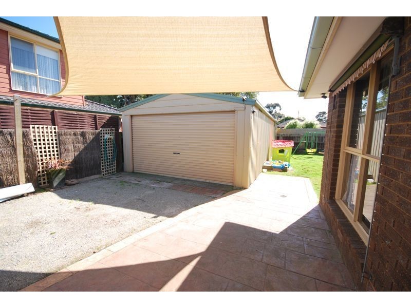3 Geoffrey Court, Cranbourne VIC 3977