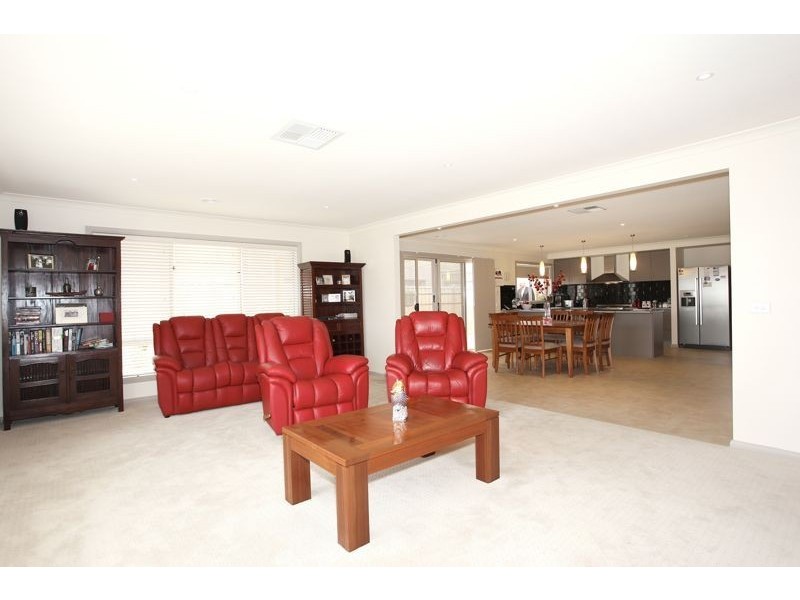 83 Marriott Boulevard, Cranbourne VIC 3977