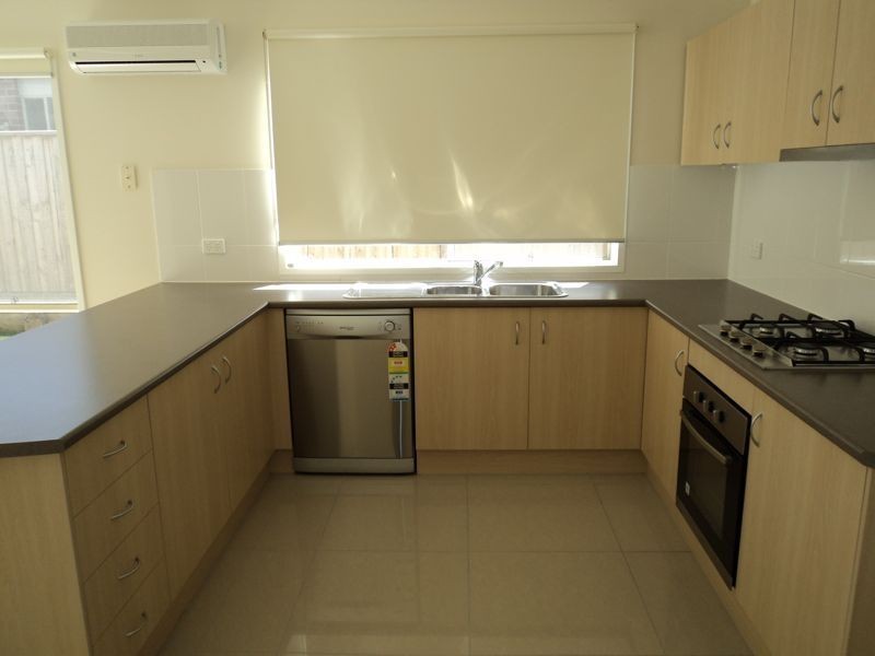 29 Evesham Street, Cranbourne North VIC 3977