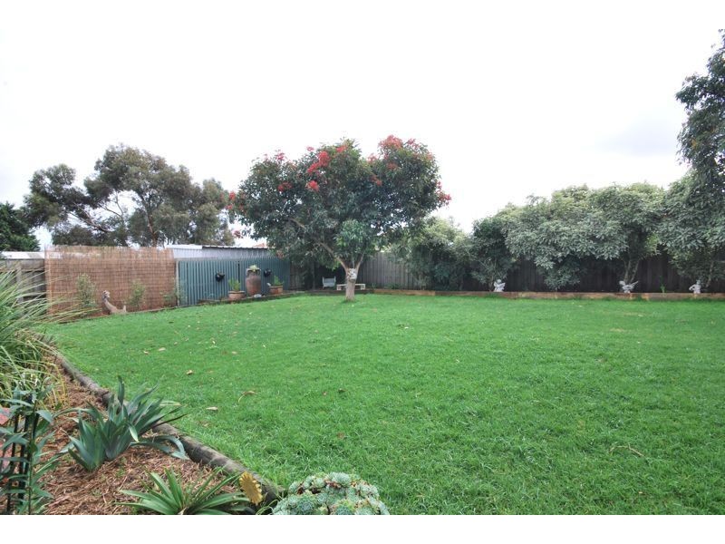 Cranbourne North VIC 3977