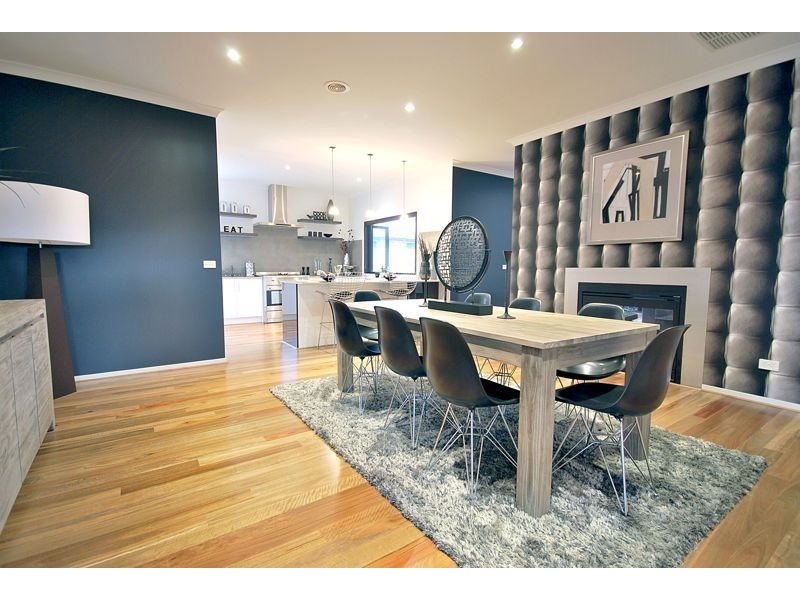 34 Wild Scotchman Way, Cranbourne East VIC 3977