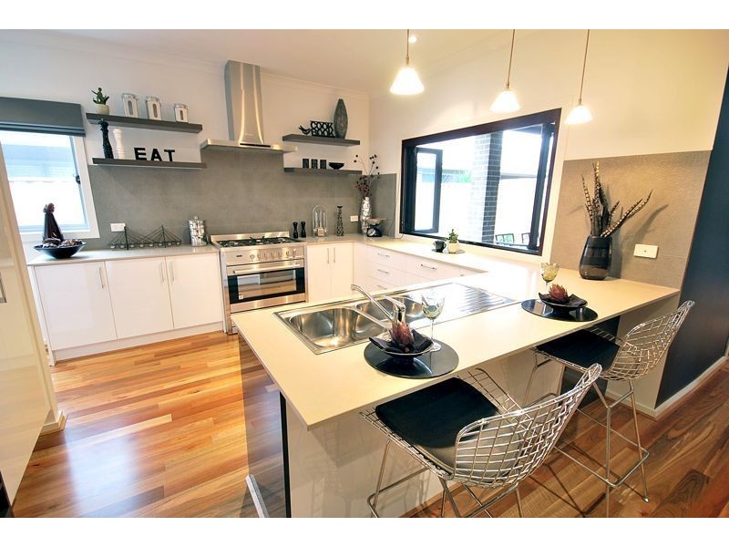34 Wild Scotchman Way, Cranbourne East VIC 3977