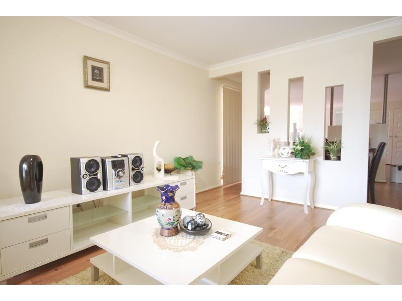 27 Flash Dan Drive, Cranbourne East VIC 3977