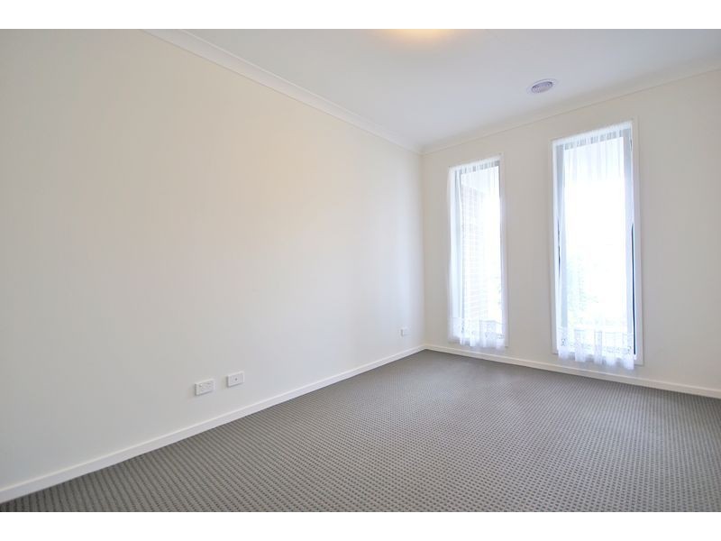 Cranbourne North VIC 3977