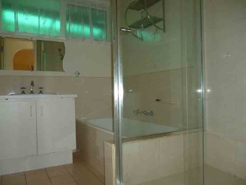 33 Maculata Drive, Cranbourne West VIC 3977