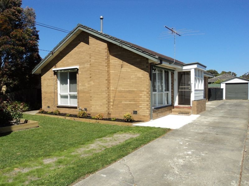 36 Campbell Parade, Cranbourne VIC 3977