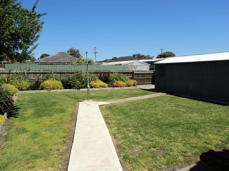 36 Campbell Parade, Cranbourne VIC 3977