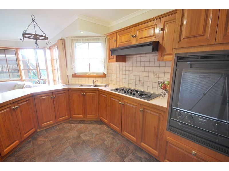 77 Waverely Park Drive, Cranbourne North VIC 3977