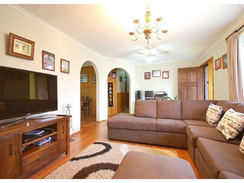 2/17 Fairfield Street, Cranbourne VIC 3977