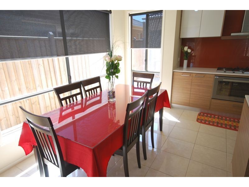 53 Bluemist Circuit, Lyndhurst VIC 3975