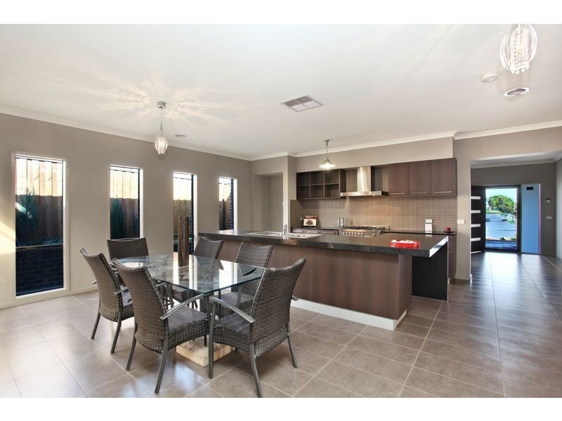 Cranbourne North VIC 3977