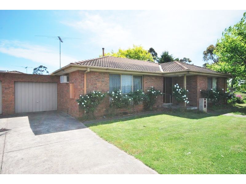 2/31 Cranbourne Place, Cranbourne VIC 3977