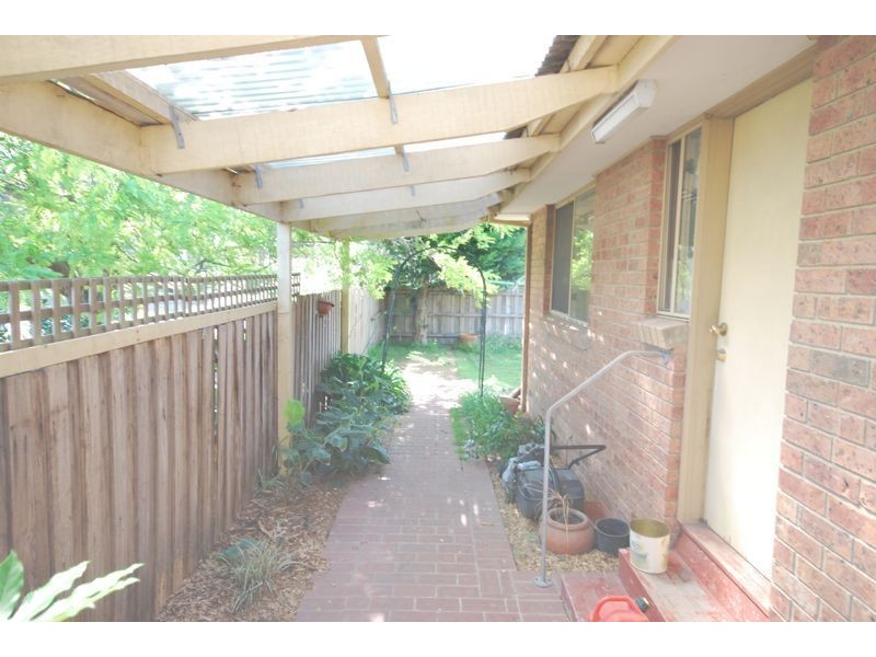 2/31 Cranbourne Place, Cranbourne VIC 3977