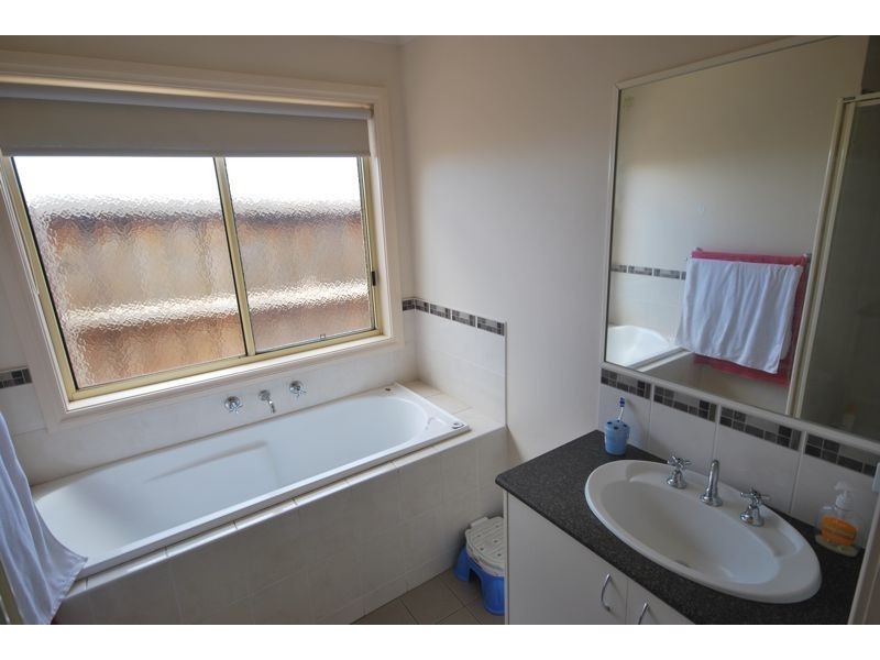 Cranbourne West VIC 3977