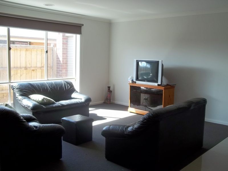 126 Linsell Boulevard, Cranbourne East VIC 3977