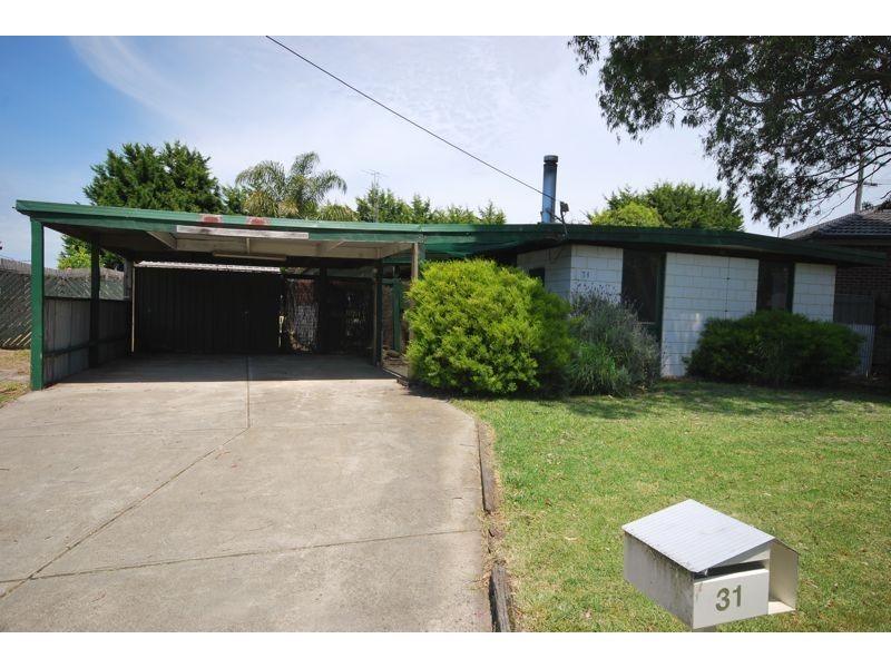 31 Spring Road, Junction Village VIC 3977