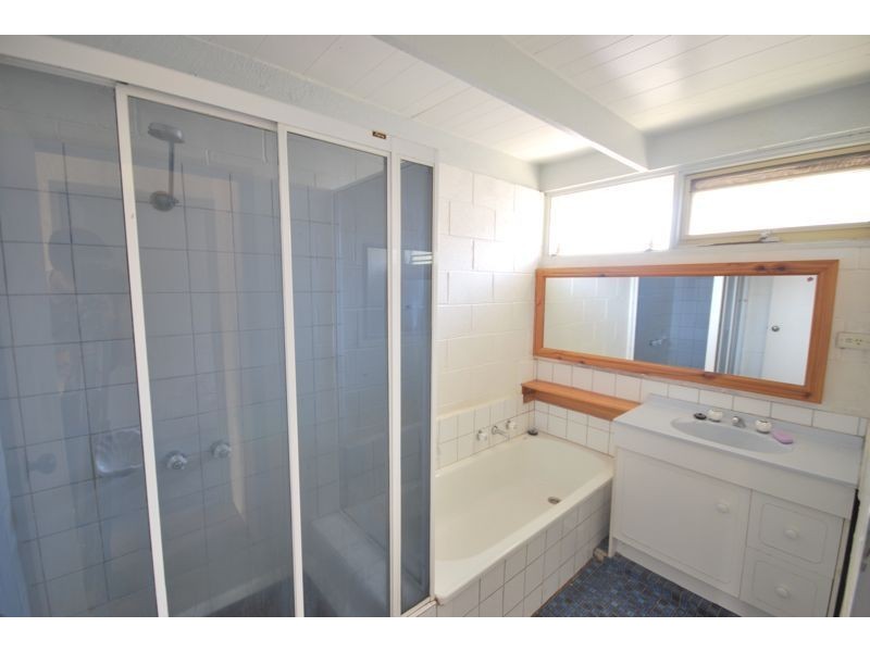 31 Spring Road, Junction Village VIC 3977