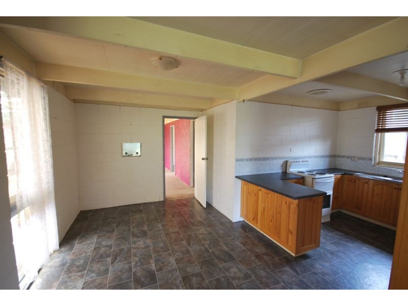 31 Spring Road, Junction Village VIC 3977