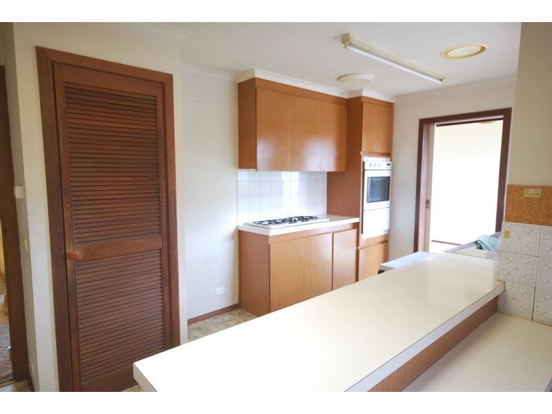 5 Ruffy Drive, Cranbourne VIC 3977