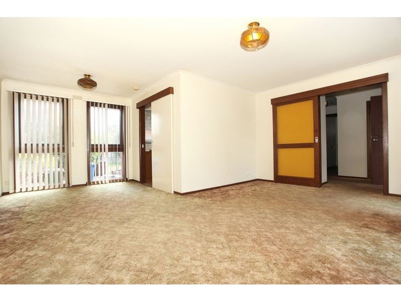 5 Ruffy Drive, Cranbourne VIC 3977