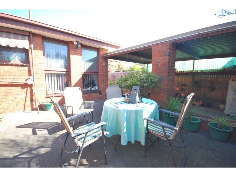 5 Ruffy Drive, Cranbourne VIC 3977