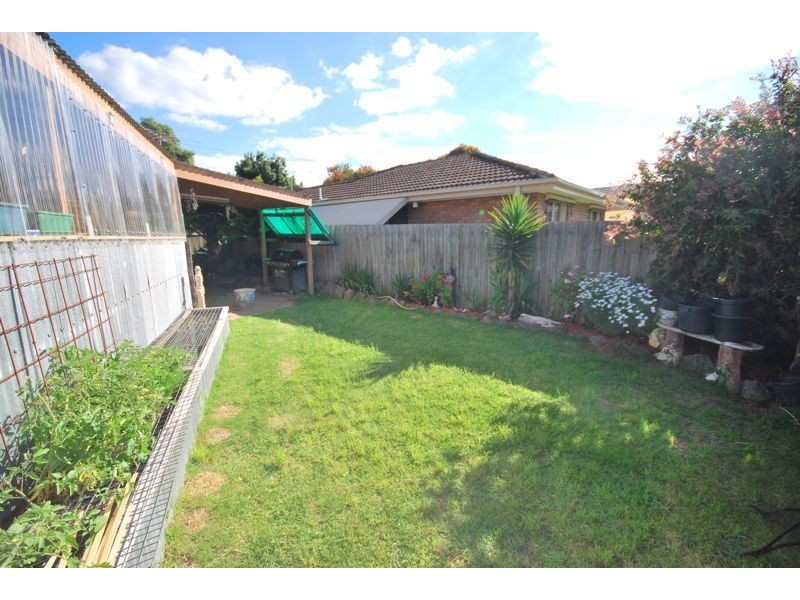 21 Isaac Smith Crescent, Cranbourne VIC 3977