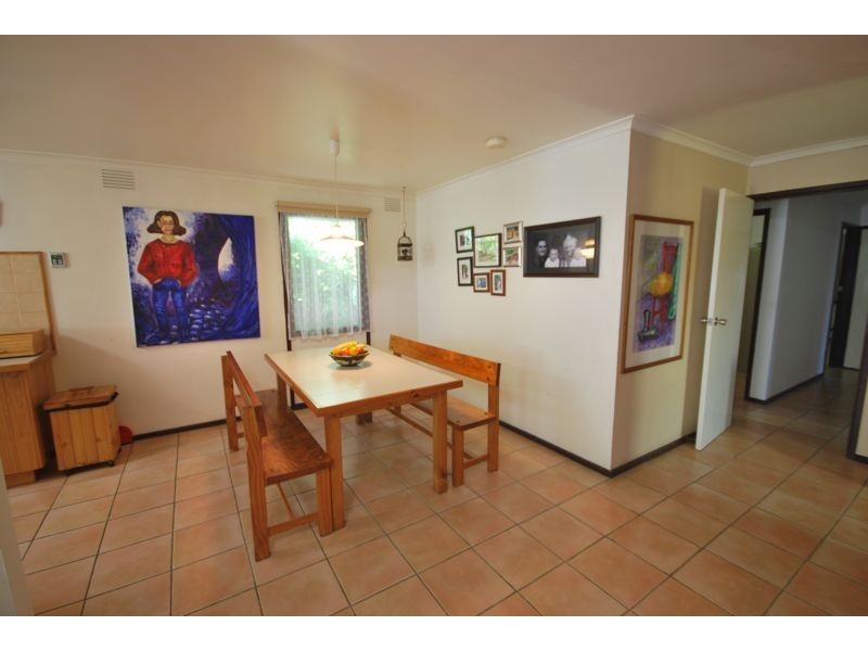 11 Elaine Court, Cranbourne VIC 3977