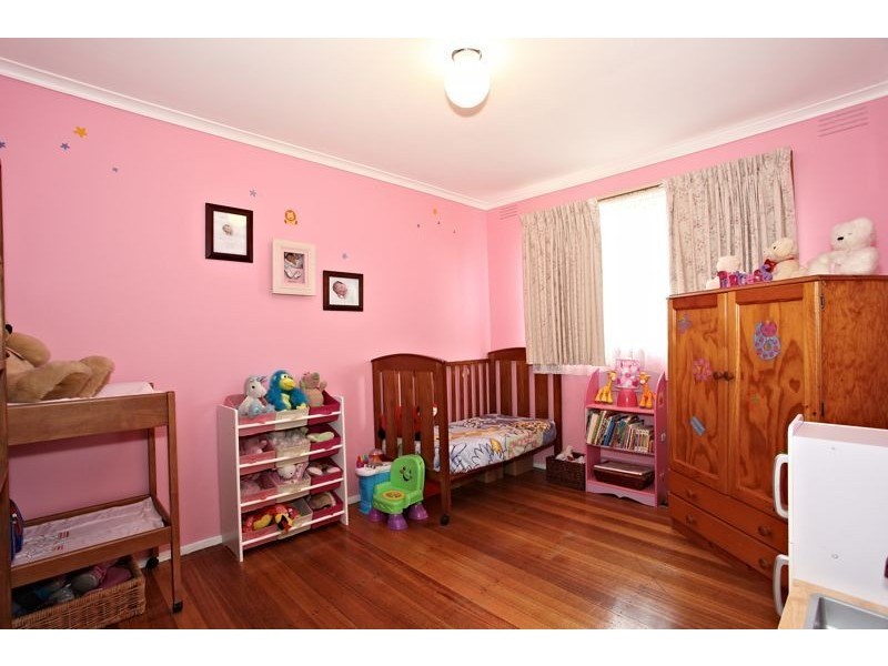 32 Spring Road, Junction Village VIC 3977
