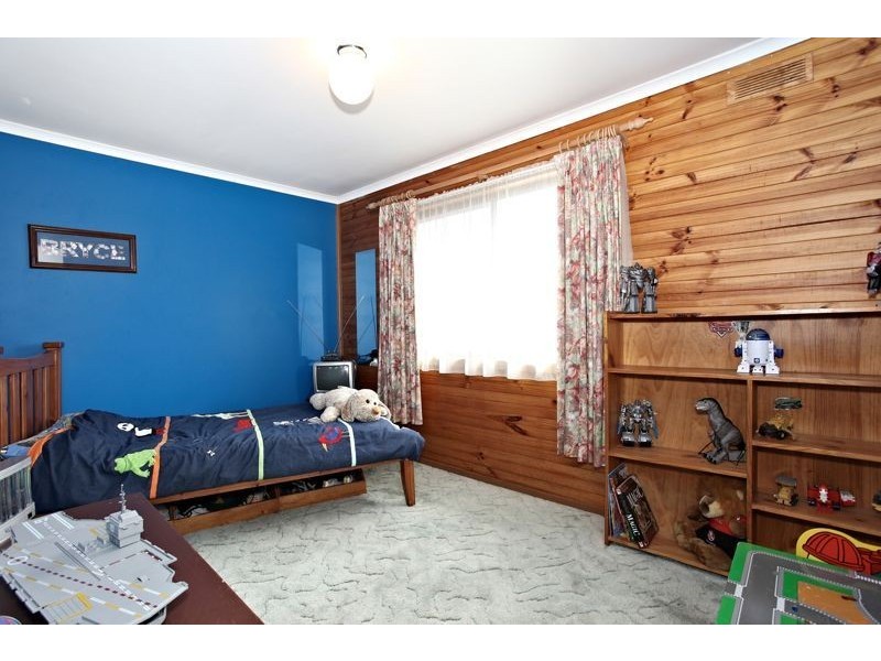 32 Spring Road, Junction Village VIC 3977