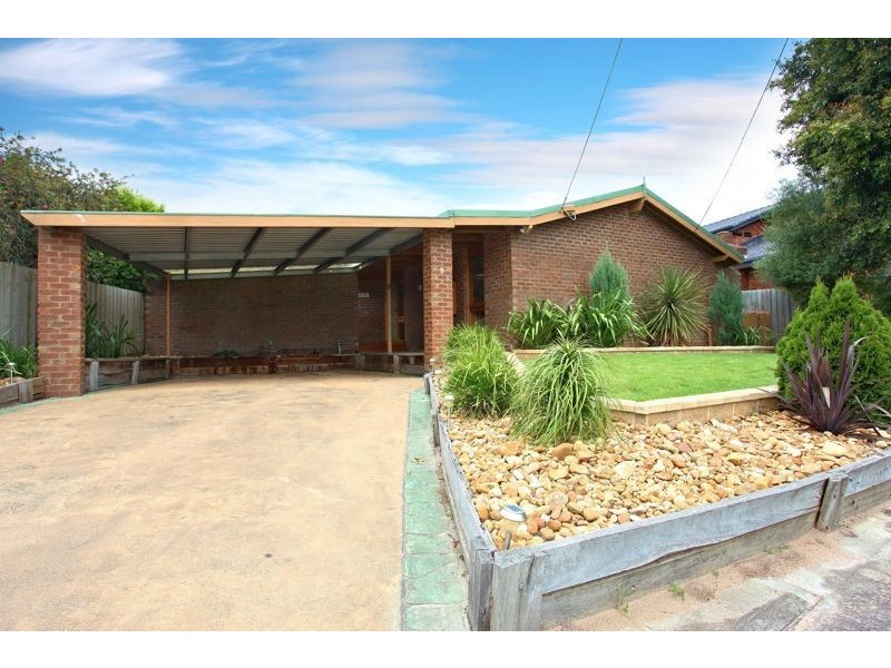 9 Rimfire Crescent, Cranbourne VIC 3977