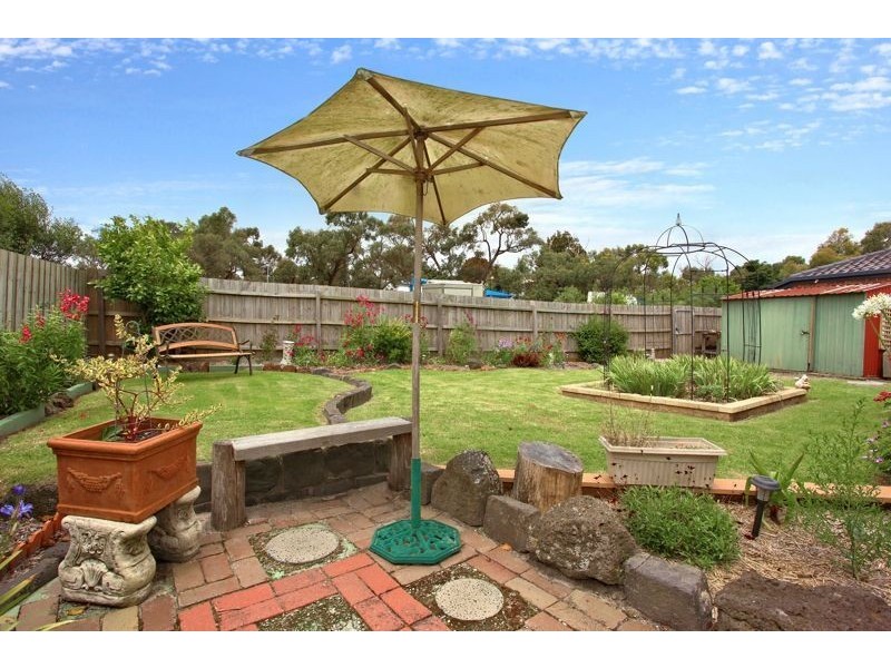 9 Rimfire Crescent, Cranbourne VIC 3977