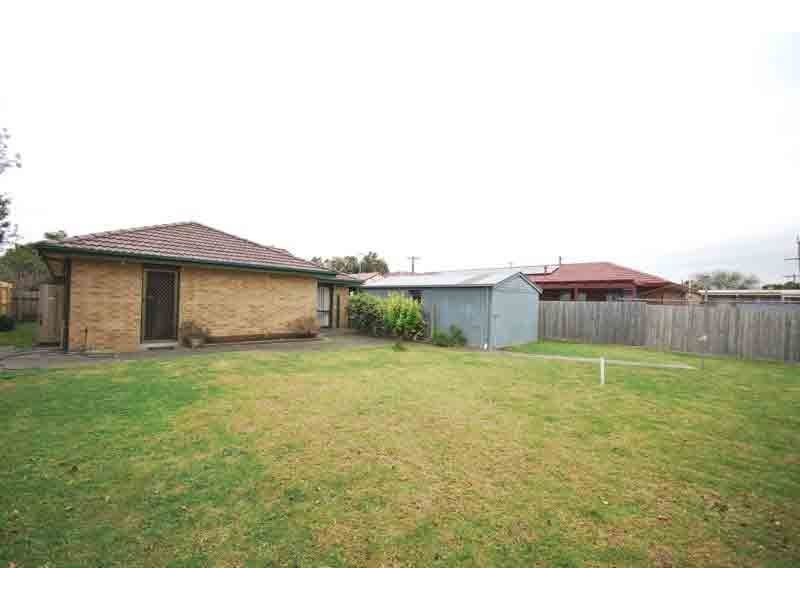 64 Cochrane Street, Cranbourne VIC 3977