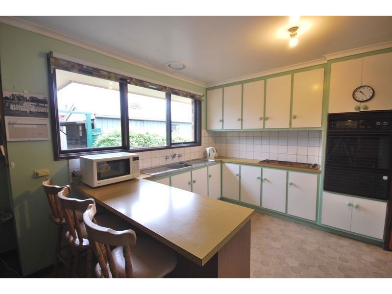 64 Cochrane Street, Cranbourne VIC 3977