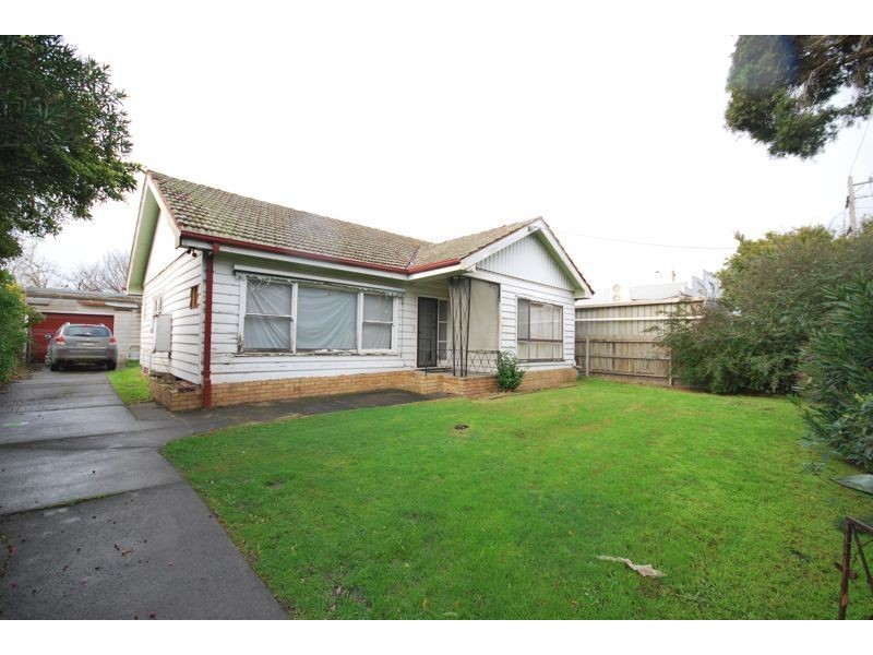 18 Codrington Street, Cranbourne VIC 3977