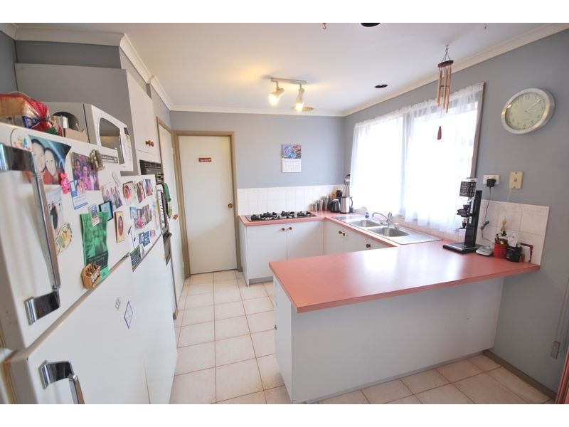 68 Gipps Crescent, Cranbourne North VIC 3977