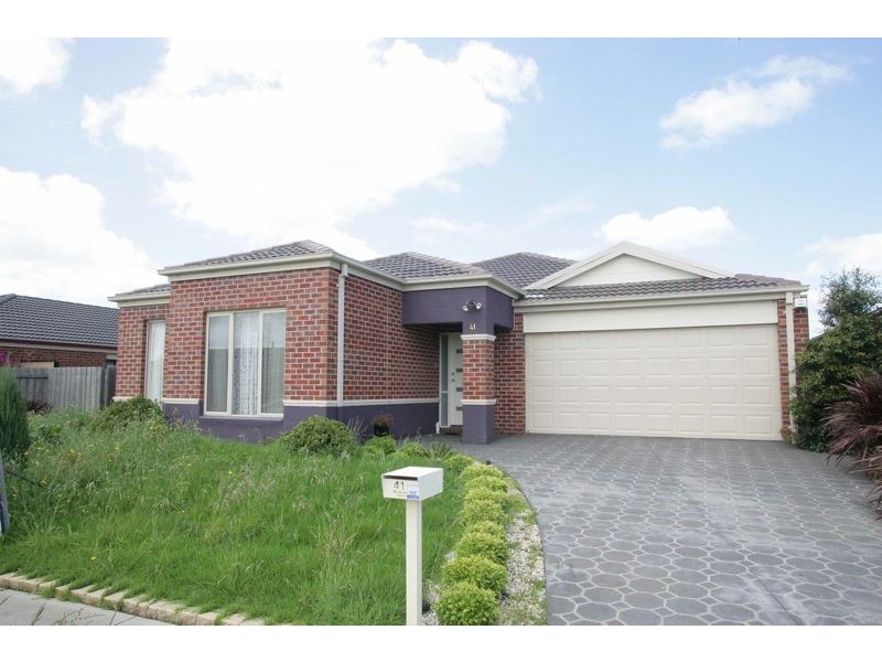 41 Ebony Street, Cranbourne VIC 3977