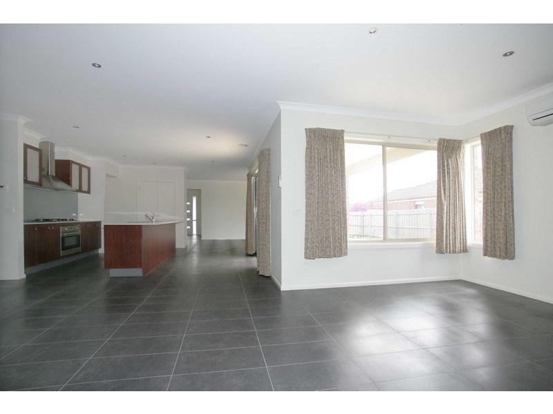 41 Ebony Street, Cranbourne VIC 3977