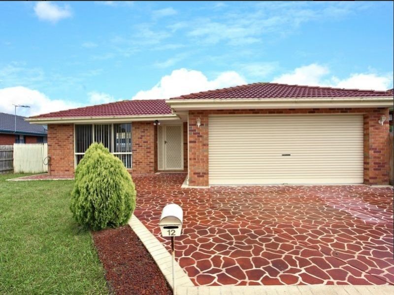 12 Cornwell Crescent, Cranbourne East VIC 3977