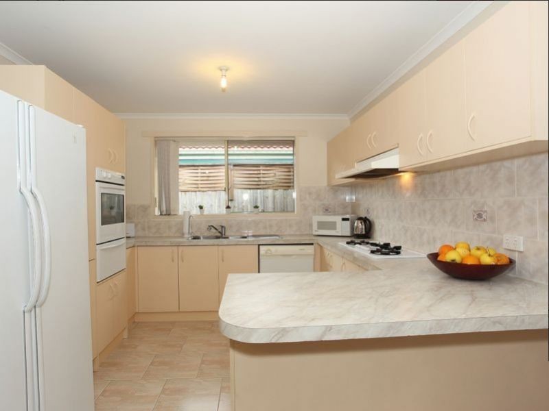 12 Cornwell Crescent, Cranbourne East VIC 3977