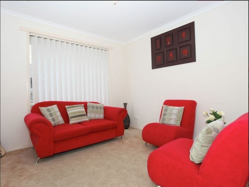 12 Cornwell Crescent, Cranbourne East VIC 3977