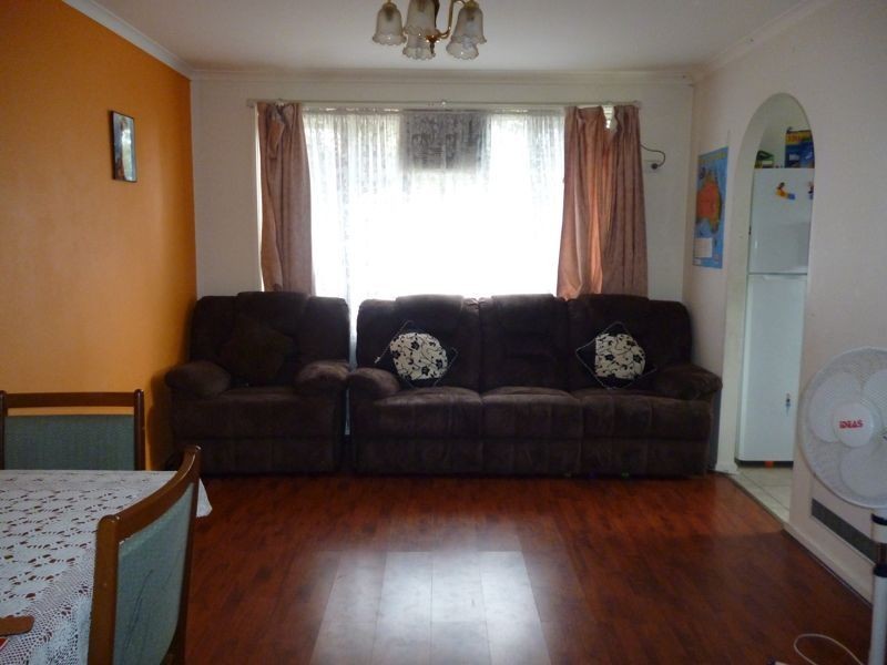 4/14 Fairfield Street, Cranbourne VIC 3977