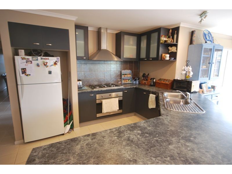 5 Derby Court, Cranbourne North VIC 3977