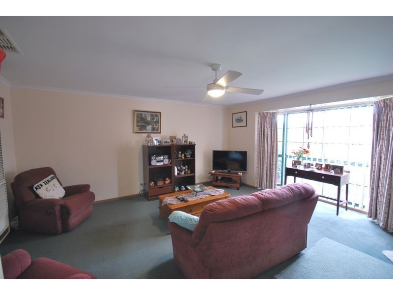 9 Isaac Court, Cranbourne West VIC 3977