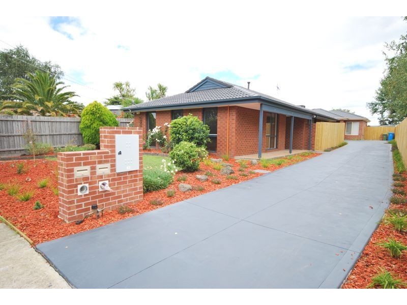 1/122 Circle Drive South, Cranbourne VIC 3977