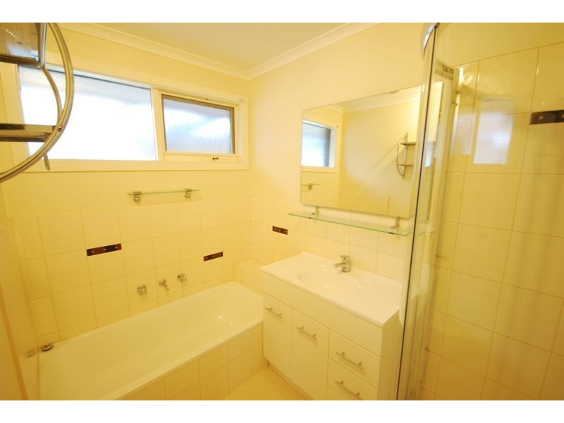 1/122 Circle Drive South, Cranbourne VIC 3977