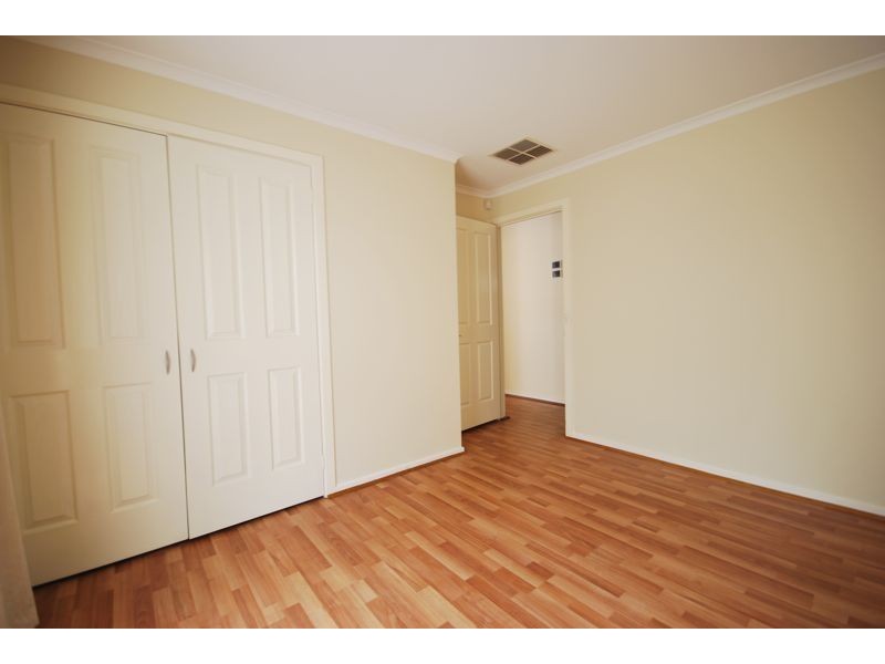 1/122 Circle Drive South, Cranbourne VIC 3977