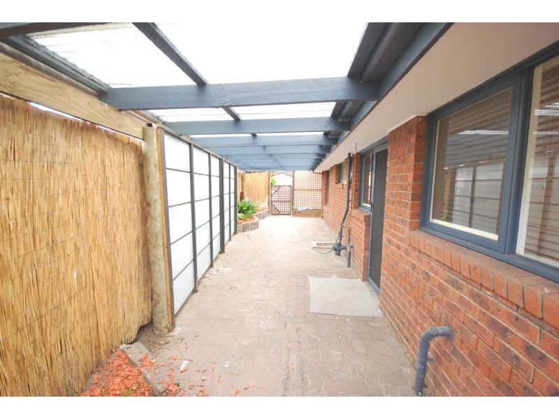 1/122 Circle Drive South, Cranbourne VIC 3977